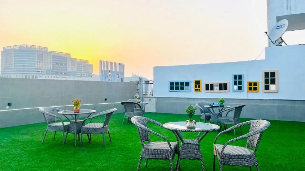 Bluo Studio3 Dlf Cybercity - Balcony, Gym Tt, Lift غورغاون فندق